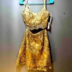 B Darlin Two-Piece Gold Dress • size 1/2